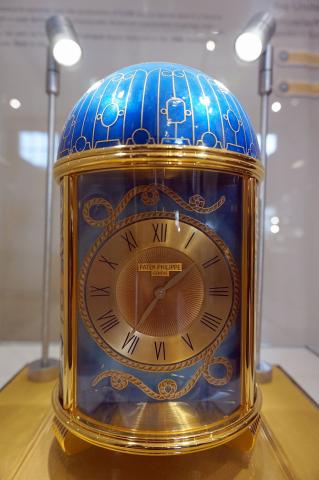 Belfast_Muzeum_Titanicu_pametni_hodiny_Flickr_foto_Matt_Kieffer