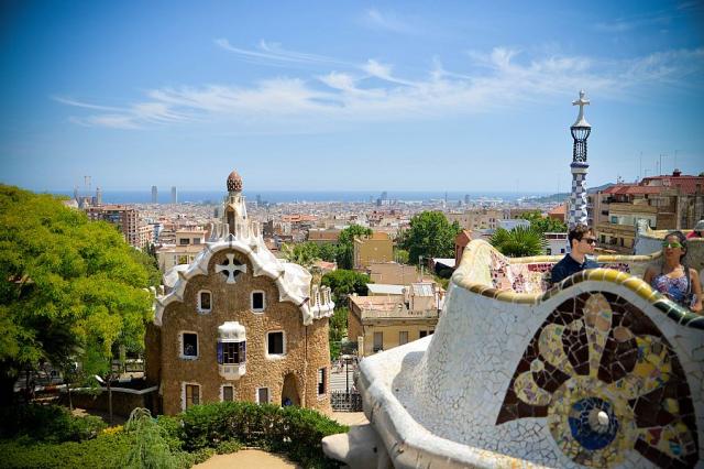 Barcelona_Gaudiho_park_Guell__Pavel_Spurek_2015.jpg