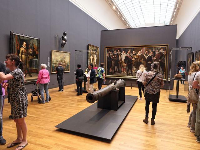 Amsterdam_Rijksmuseum_expozici_umeni_Flickr_foto_Eric_de Redeli