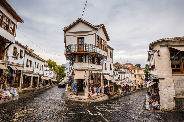 Gjirokastra_Albánie