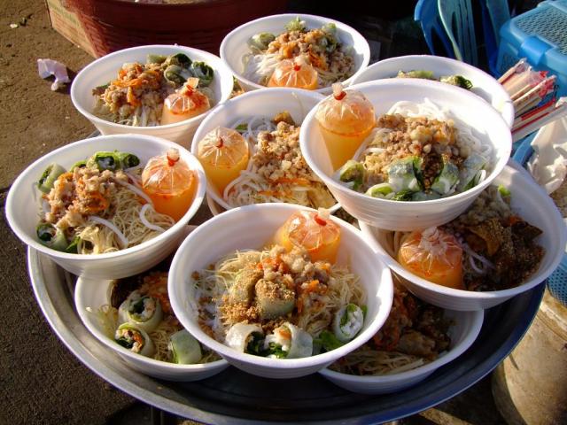 Tradiční street food v Kambodži