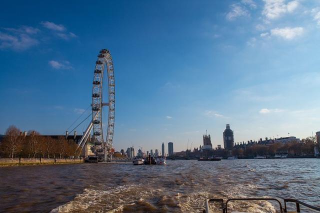 Londyn_plavba_po_Temzi_vyhled_na_London_Eye__foto_Pavel_Spurek.
