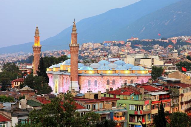 Bursa_panorama_mesita_Ulu_Cami.jpg