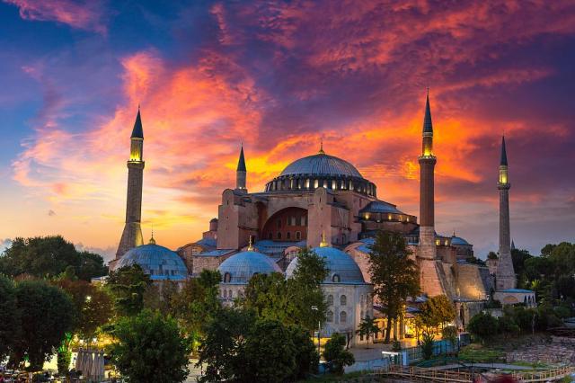 Hagia Sofia nasvícená