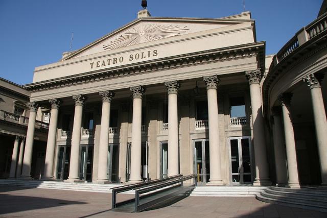 Nejvýznamnější uruguayské divadlo Teatro Solis.jpg