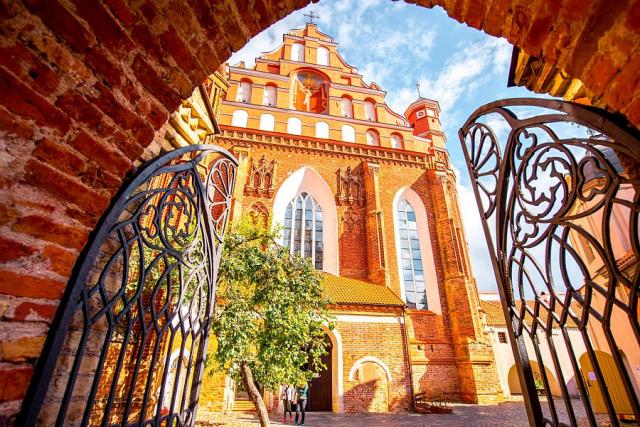 Litva_Vilnius_kostel_Frantiska_z_Assisi.jpg