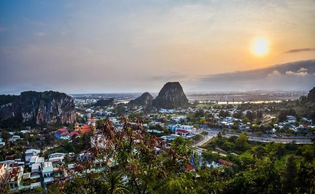 Vietnam_Marble_Mountains_vyhled__foto_Pavel_Spurek.jpg
