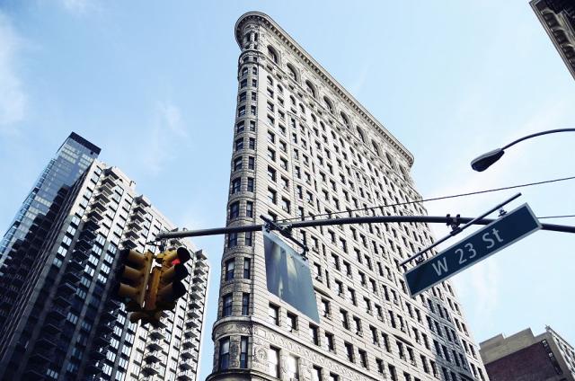 Slavný Flatiron building alias Žehlička