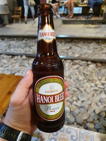 Vietnam_Hanoj_mistni_pivo__foto_Pavel_Spurek.jpg