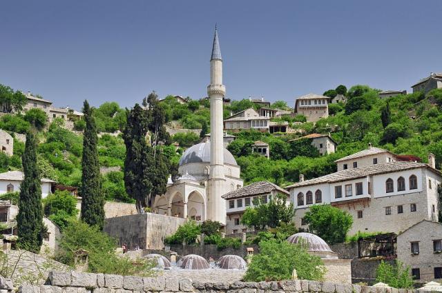 Bosna_Hercegovina_Pocitelj_mesita.jpg