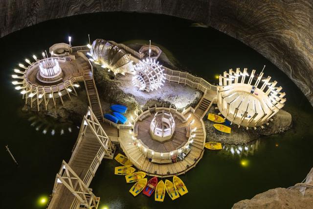 Salina_turda.jpg