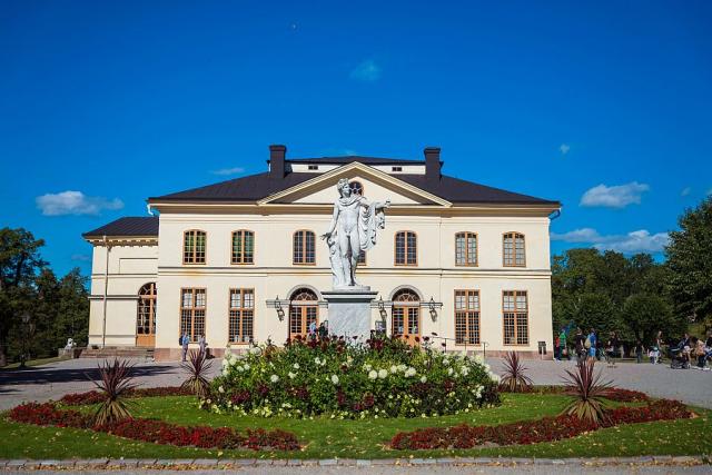 Drottningholm_stockholm_spurek.jpg