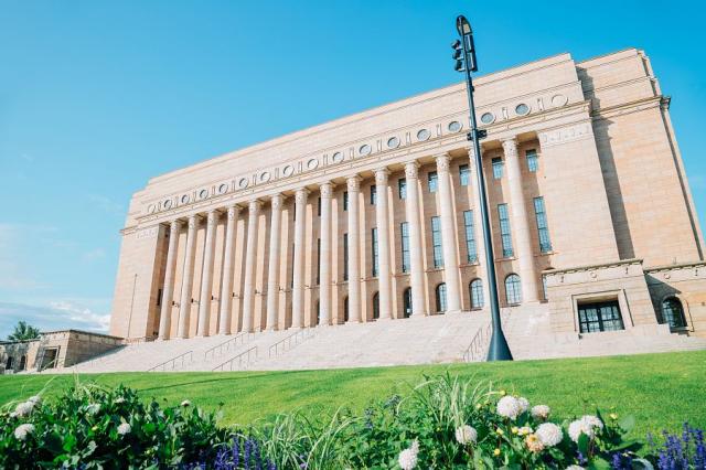 Parlament_Helsinky.jpg