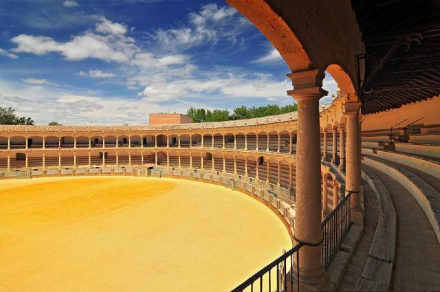 Katedrální náměstí s biskupským palácem