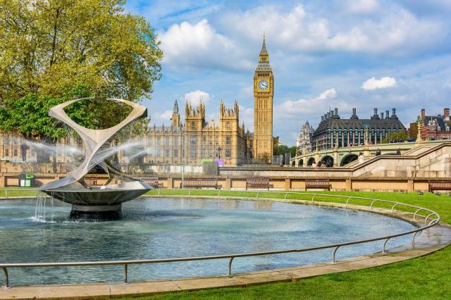 Londyn_jaro_Houses_of_Parliament_Big_Ben.jpg
