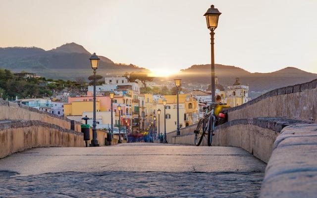 Ischia_ulicky.jpg