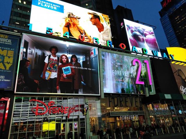 New_York_Broadway_foto_cestovatelka_.jpg