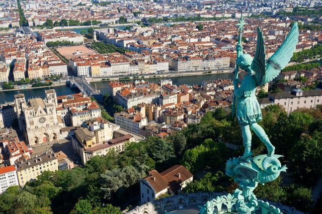 Lyon