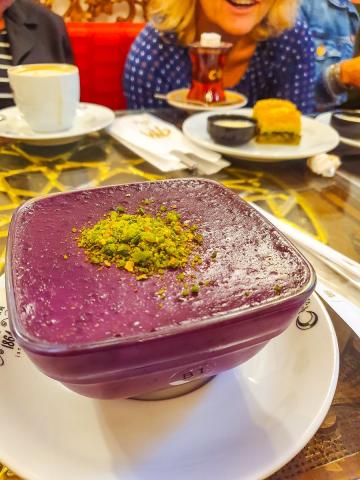 nejstarsi_cukrarna_sladkosti_4_Istanbul_Spurek.jpg