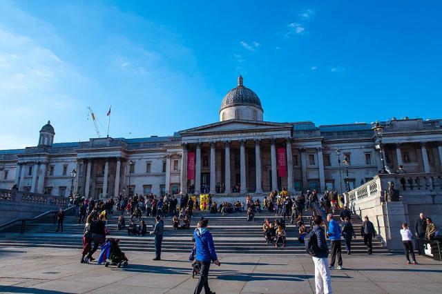 Londyn_Trafalgar_Square_Narodni_galerie__foto_Pavel_Spurek.jpg