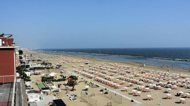 gin-rimini-spiaggia