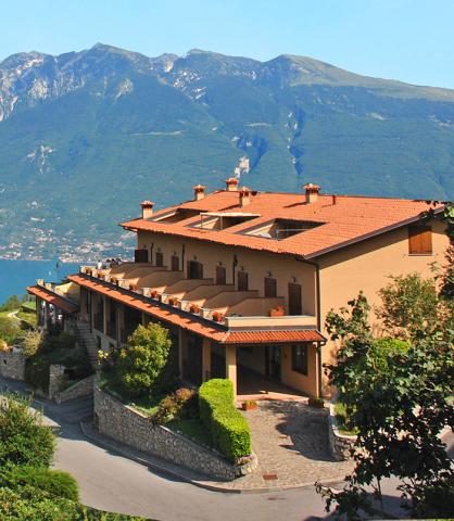 Al Poggio ext002
