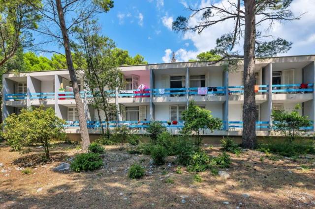 Hotel i depandanse Alem  4  min 1016