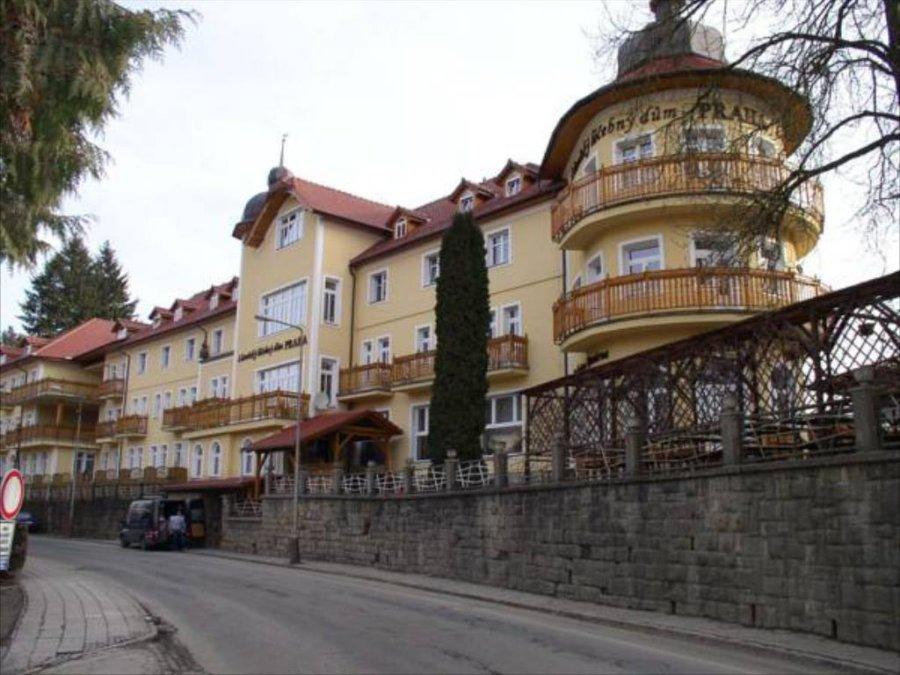 268 praha ext 157 005