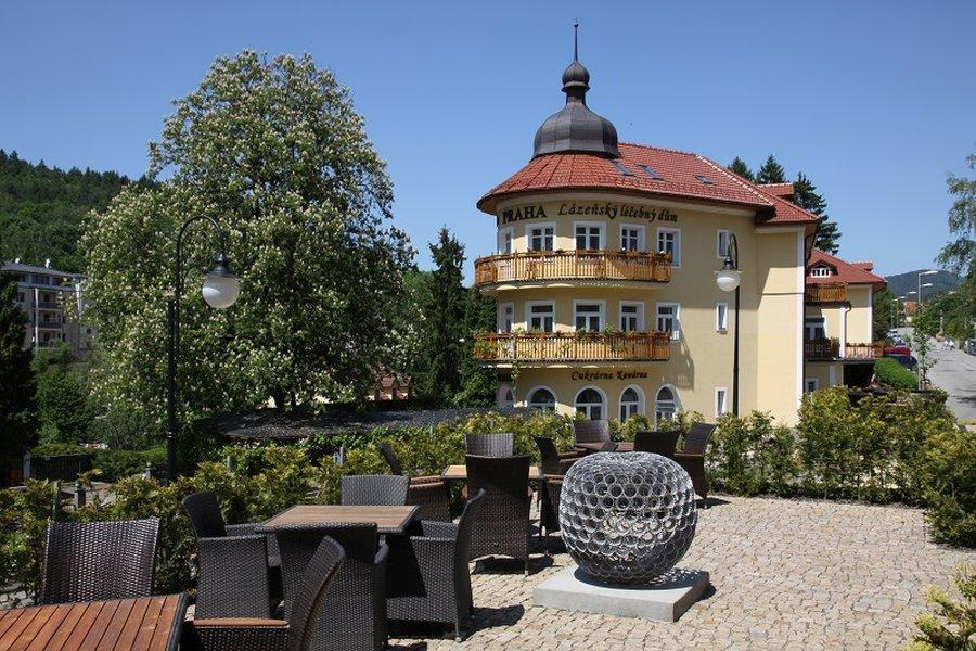 268 praha ext 156 004