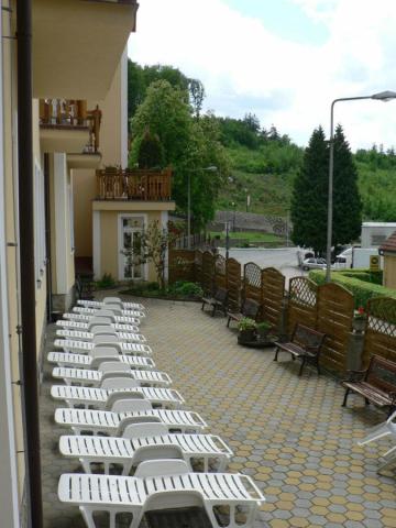 268 praha ext 1527 006