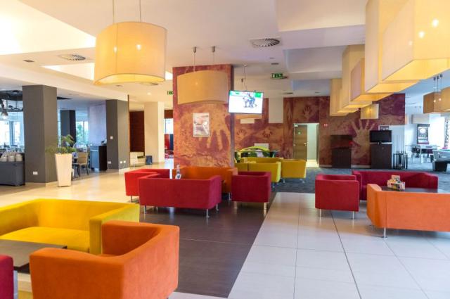 151 ParkInn Sarvar int766