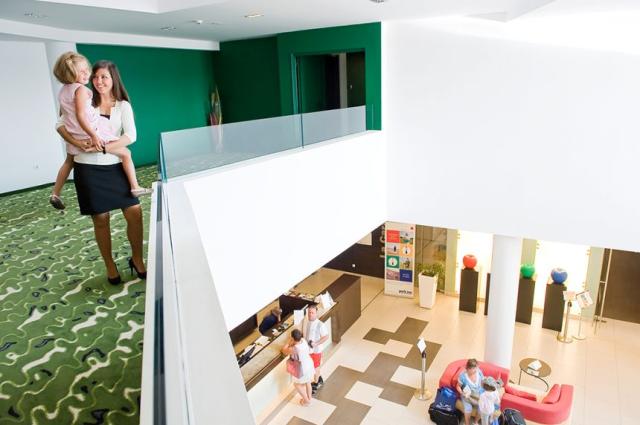 151 ParkInn Sarvar int767