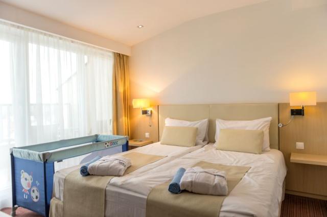 151 ParkInn Sarvar int773