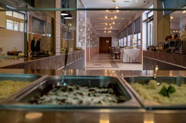 Bulharsko-léto u moře-Zlaté Písky-hotel Detelina-restaurace