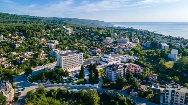 Bulharsko-léto u moře-Zlaté Písky-hotel Detelina-pohled z výšky