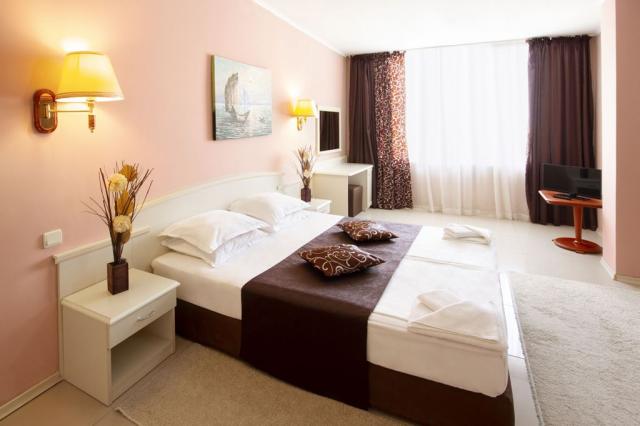 Bulharsko-léto u moře-Zlaté Písky-hotel Detelina-dvoulůžkový po