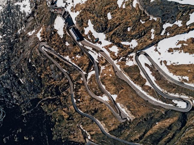 Poznávací zájezd-Švýcarsko-autobusem-Furka Pass