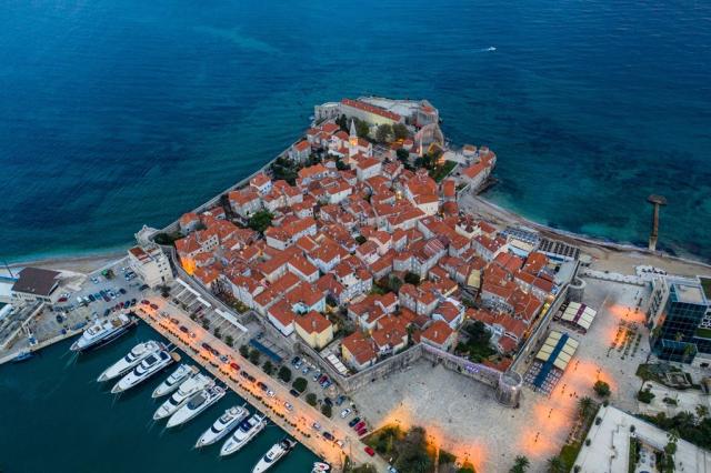 Poznávací zájezd Černá hora-Budva-staré město-2