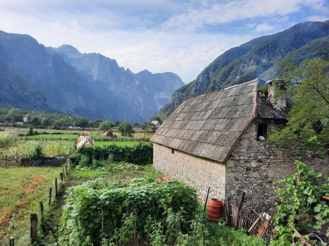 Poznávací zájezd-Albánie-Theth