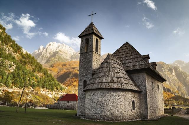 Poznávací zájezd-Albánie-Theth