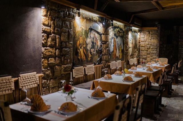 Poznávací zájezd-Albánie-ubytování-hotel ve Skadaru