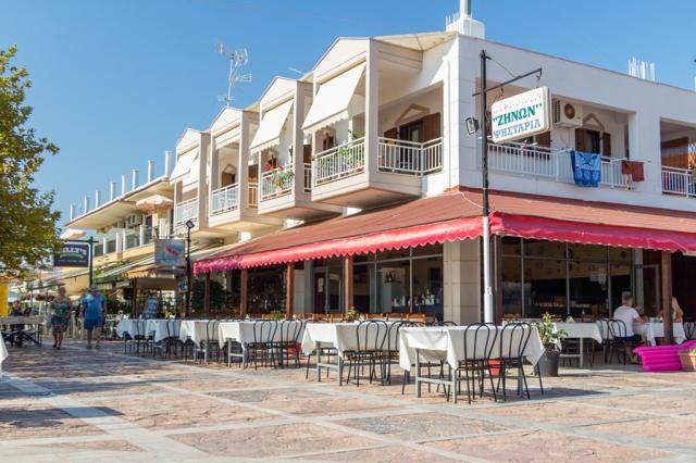 Řecko-Vrasna-restaurace-Zinon