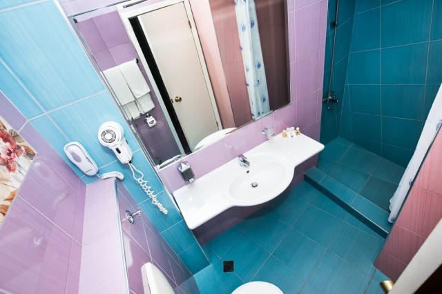 Bulharsko-Svatý-Konstantin-a-Helena-Hotel Koral-koupelna