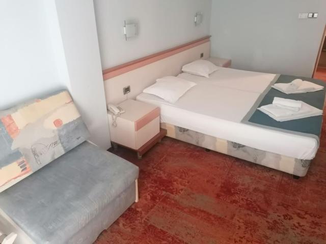 Bulharsko-Bulharsko-Svatý-Konstantin-a-Helena-Hotel Koral-dvoul