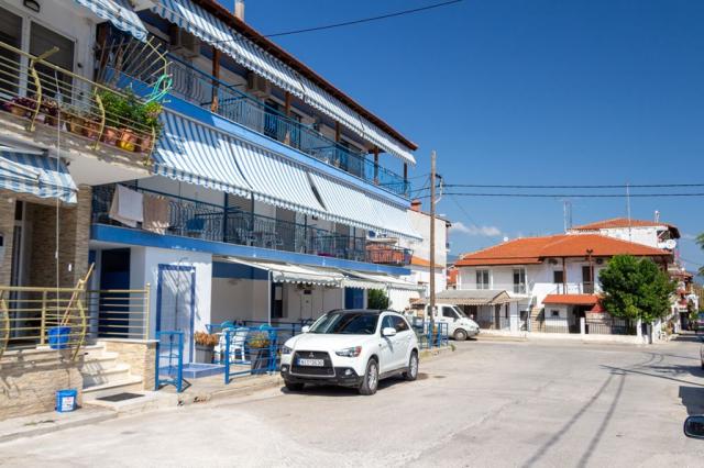 Řecko-Chalkidiki-Stavros-Vourlota