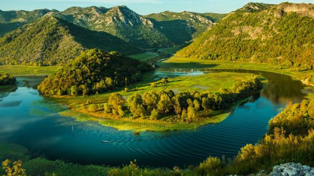 Poznavaci zajezd Cerna Hora-reka Crnojevica-narodni park Skadar