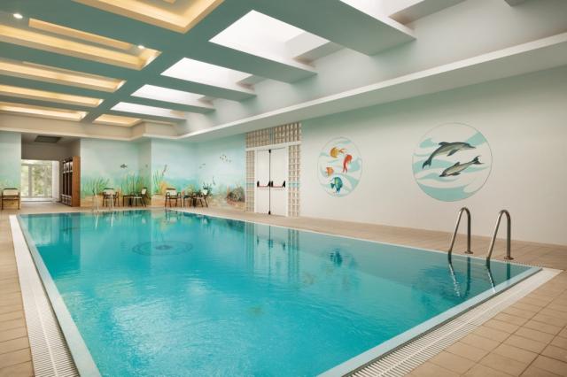 Řecko-Loutraki-Wyndham Loutraki Poseidon Resort-vnitřní bazén
