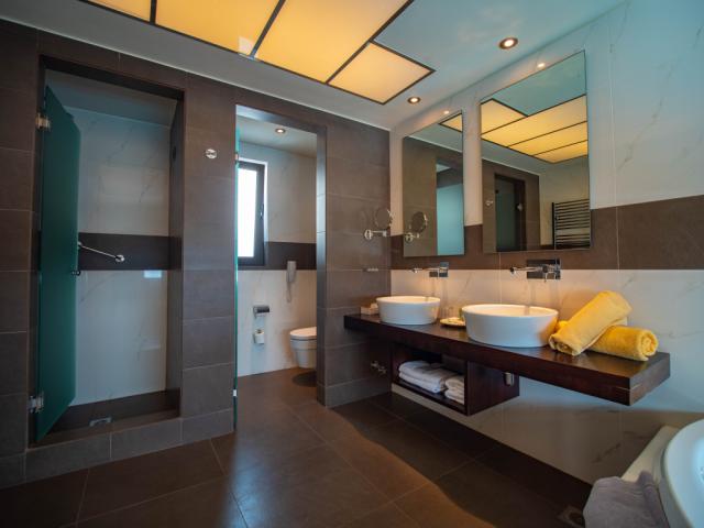 Řecko-Loutraki-Wyndham Loutraki Poseidon Resort-pokoj Deluxe ko