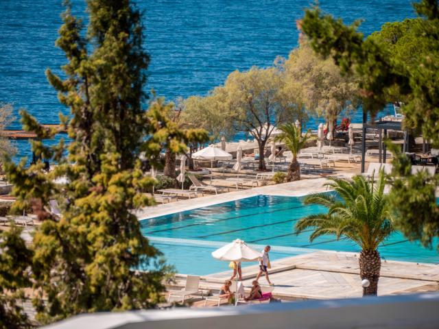 Řecko-Loutraki-Wyndham Loutraki Poseidon Resort-bazén