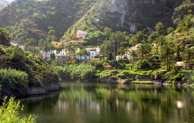 Turistika-Kanárské ostrovy-La Gomera-Presa La Encantadora Valle